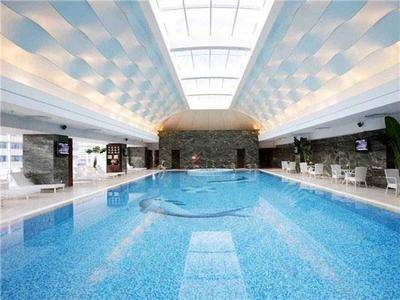 大连中远海运洲际酒店（原大连远洋洲际）室内游泳池